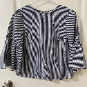 Casual top with stripes